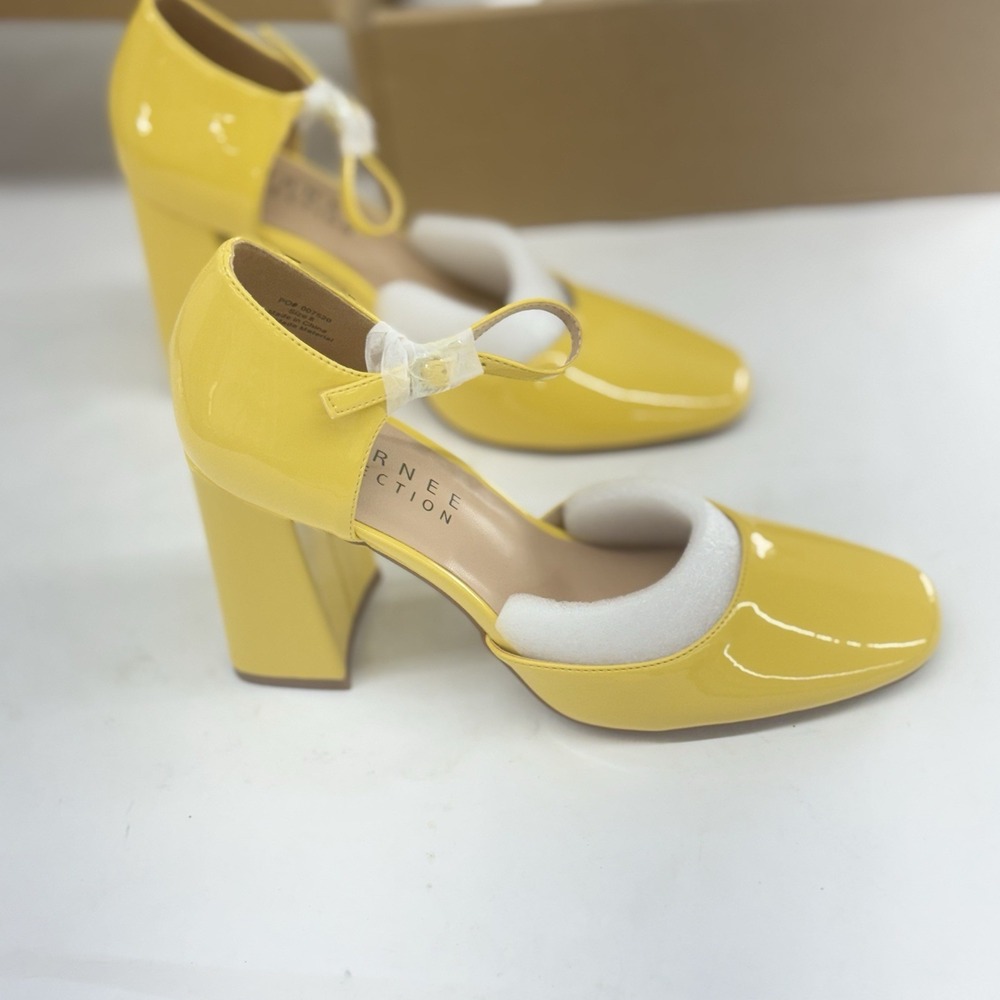 Journee Collection Yellow Patent Leather Round Toe Ankle Strap Pump Womens 8M